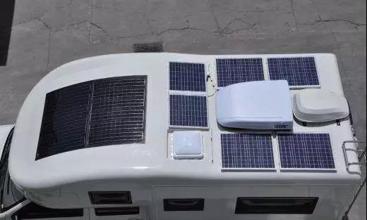 房車上的太陽能發電板價格落差發電功率不同!(圖1) 小型太陽能發電板價格